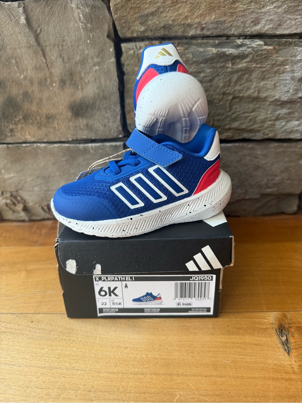 NIB/New Toddler Boys Adidas shoes size 6K